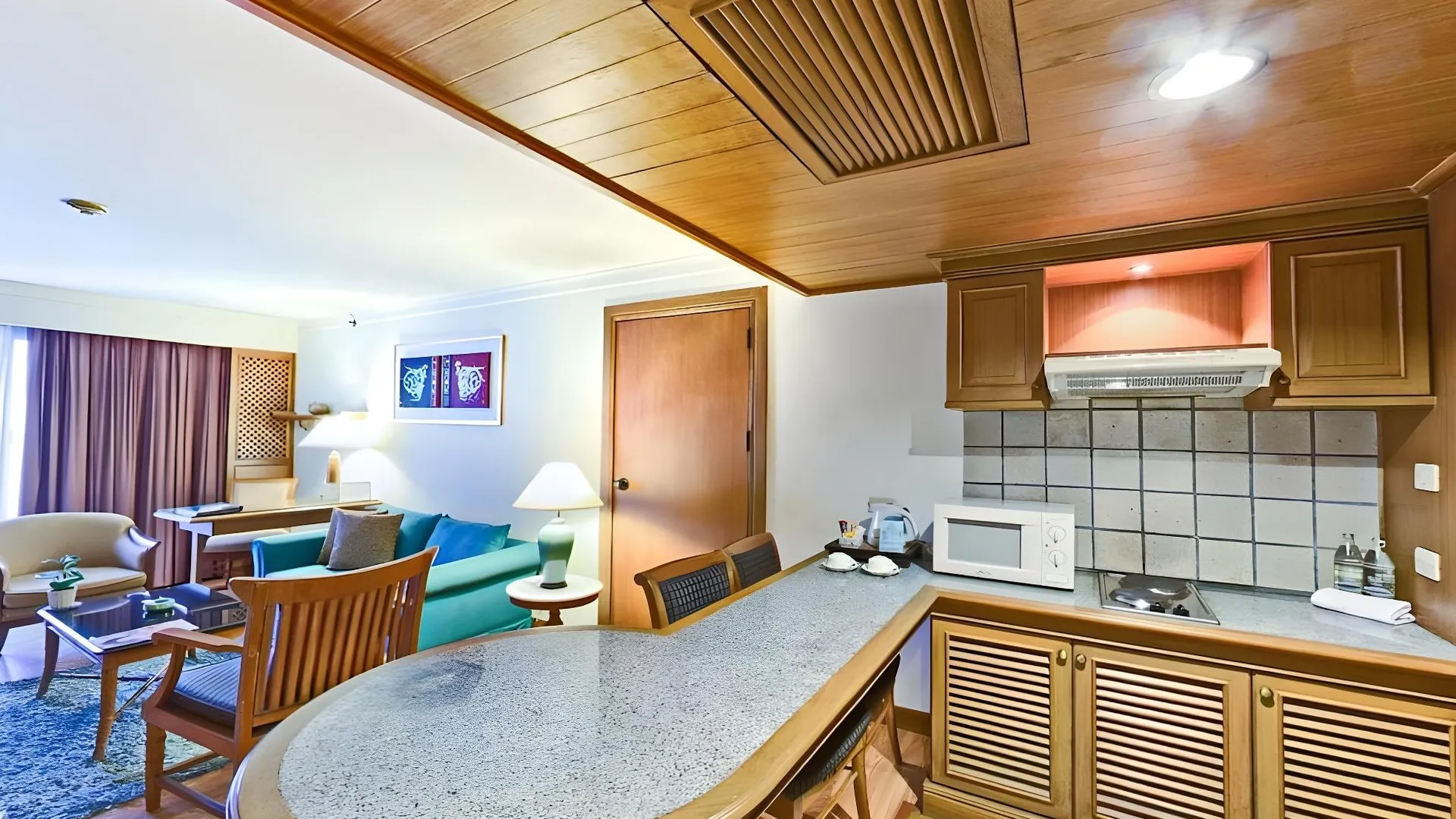 방콕 실롬 세린 호텔 4성급 호텔 부대시설