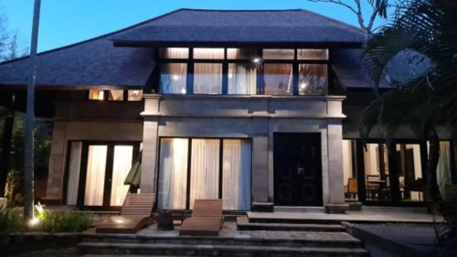 발리 The Royal Beach Seminyak Bali 5성급 호텔 외관