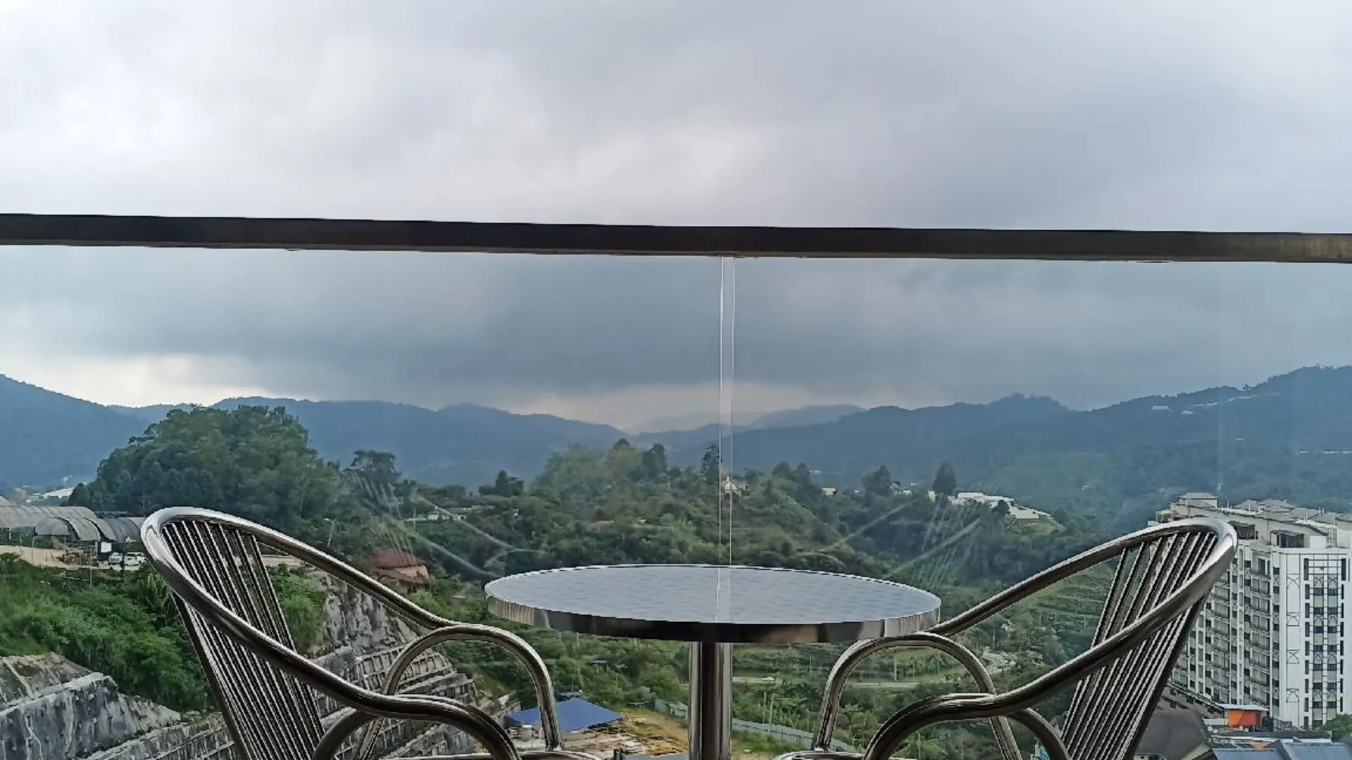 카메론 하일랜즈 브린창의 아파트먼트 (1000m², 침실 3개, 프라이빗 욕실 2개) 3성급 싱글룸 수영장