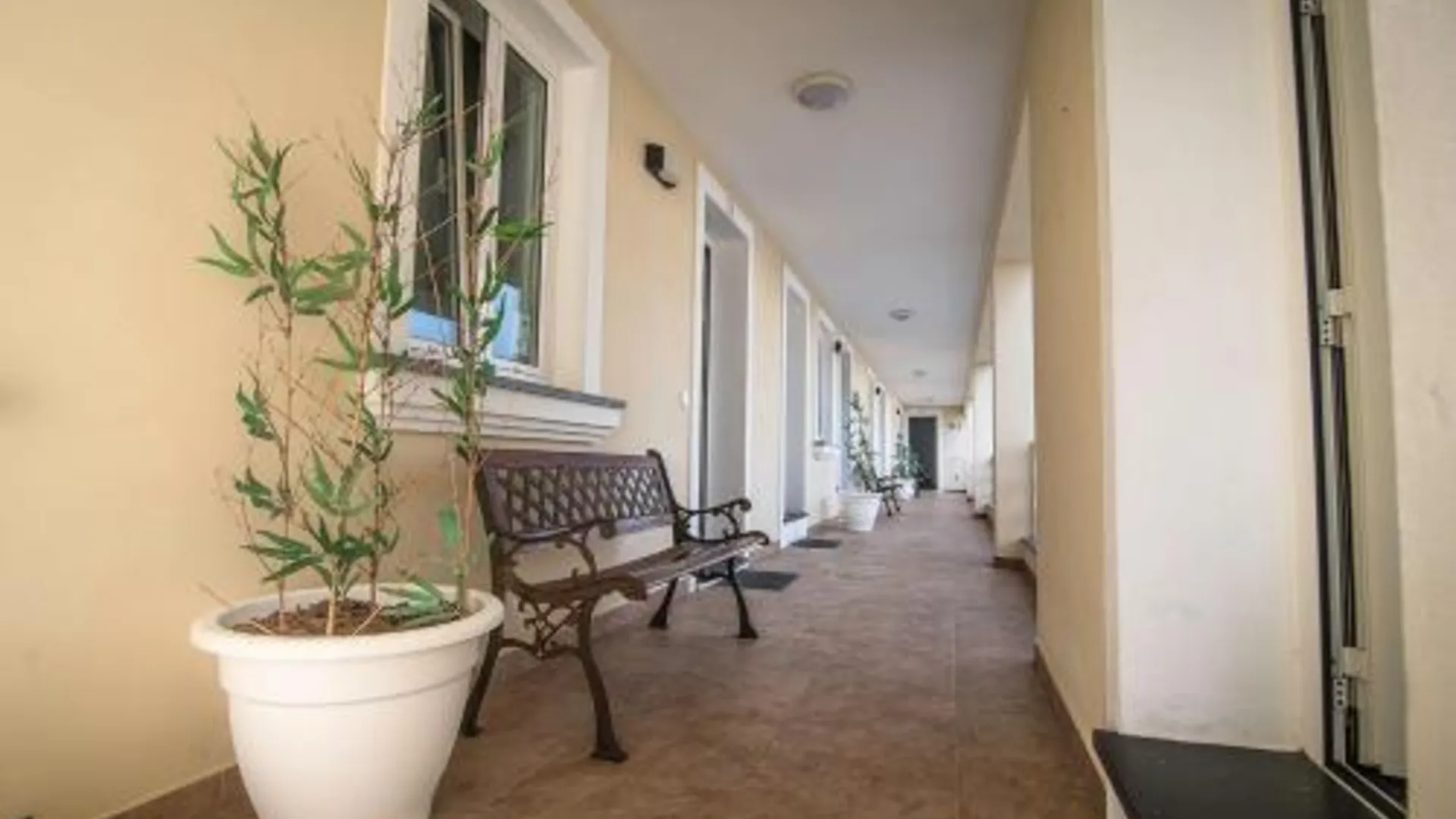 앙그라 두 에루이스무 Costa & Isaias Apartamentos 3성급 호텔 외관