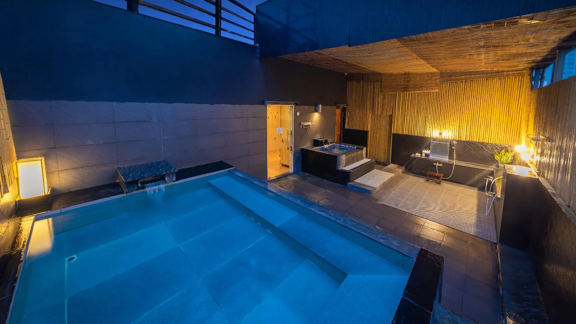 하노이 아즈마야 호텔 김마 2 2성급 호텔 수영장