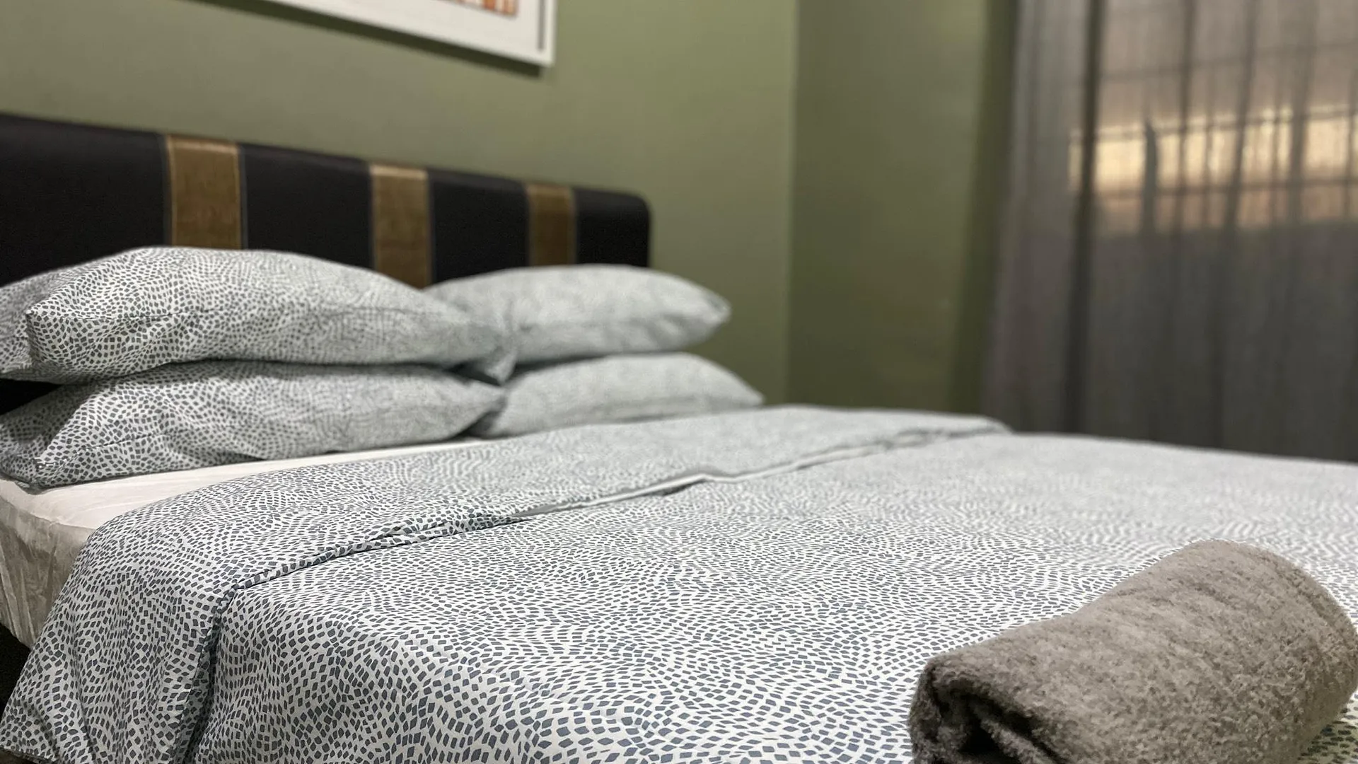 고펭 반다르 세리 이스칸다르의 프라이빗 하우스 (1400m², 침실 3개, 프라이빗 욕실 2개) 2성급 싱글룸 객실