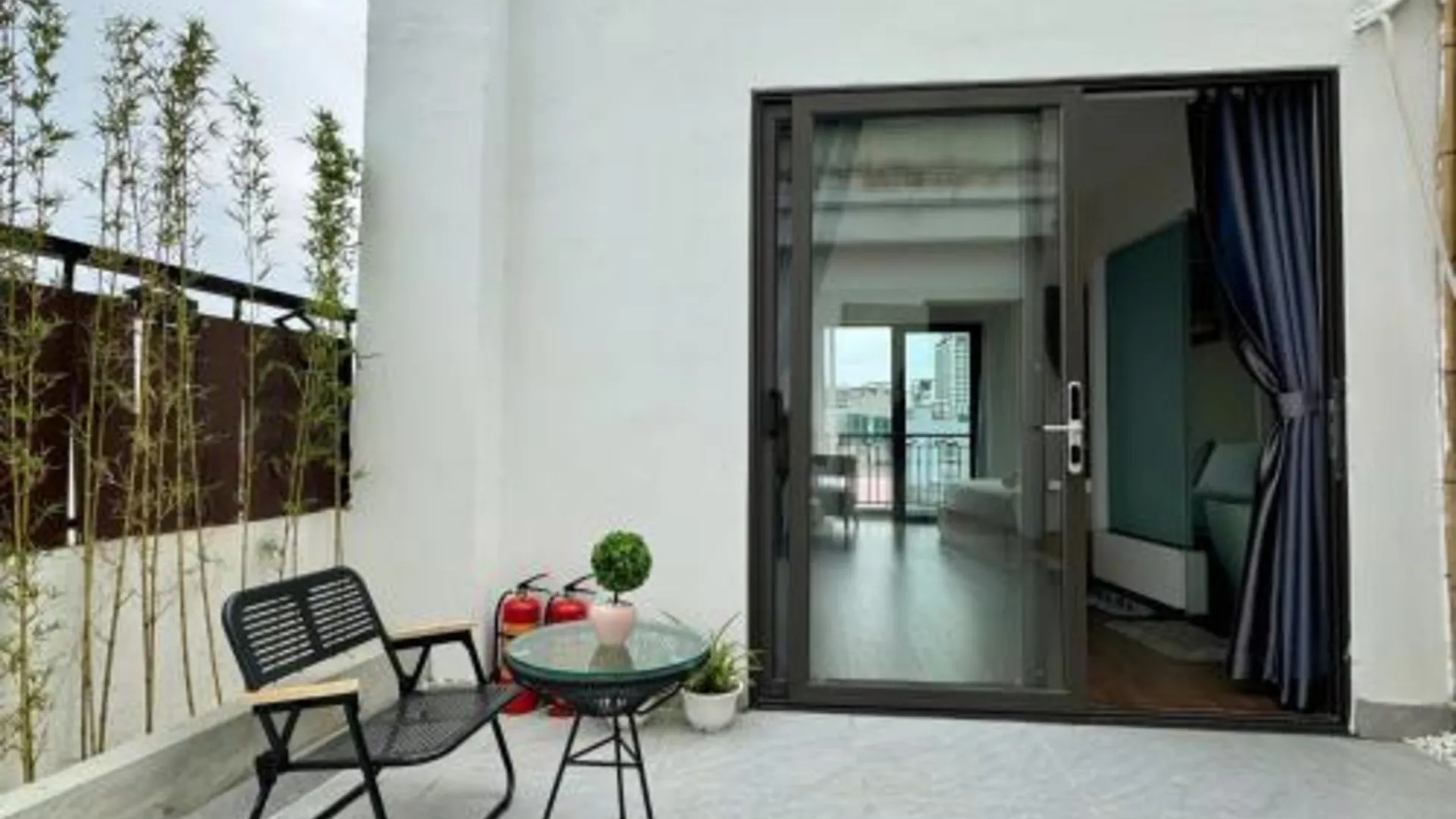 하노이 22하우징 20 린 랑 아파트먼트 3성급 호텔 레스토랑