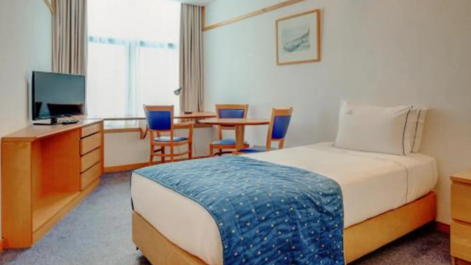 리스본 VIP 이그제큐티브 에덴 아파트호텔 4성급 호텔 스위트룸