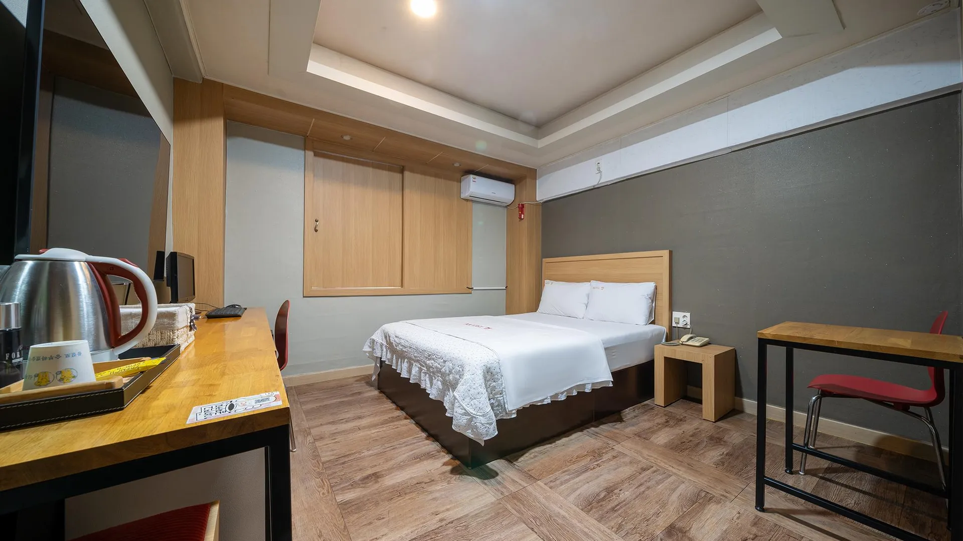 익산 김제 찜 호텔 객실