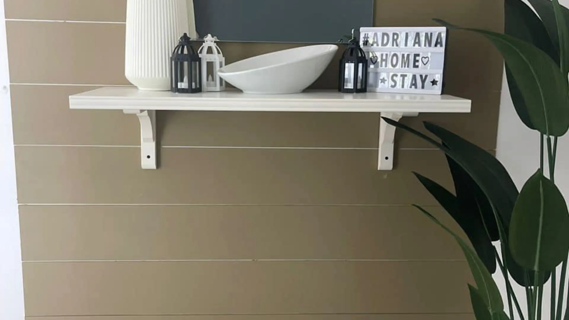 데사루 반다르 페나와르의 프라이빗 하우스 (2450m², 침실 4개, 프라이빗 욕실 3개) 4성급 게스트하우스 객실