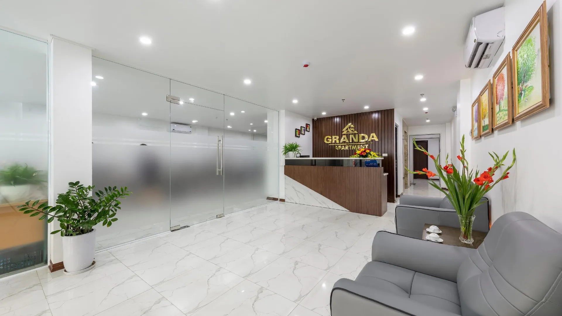 하노이 그란다 호텔 앤 아파트먼트 3성급 호텔 로비