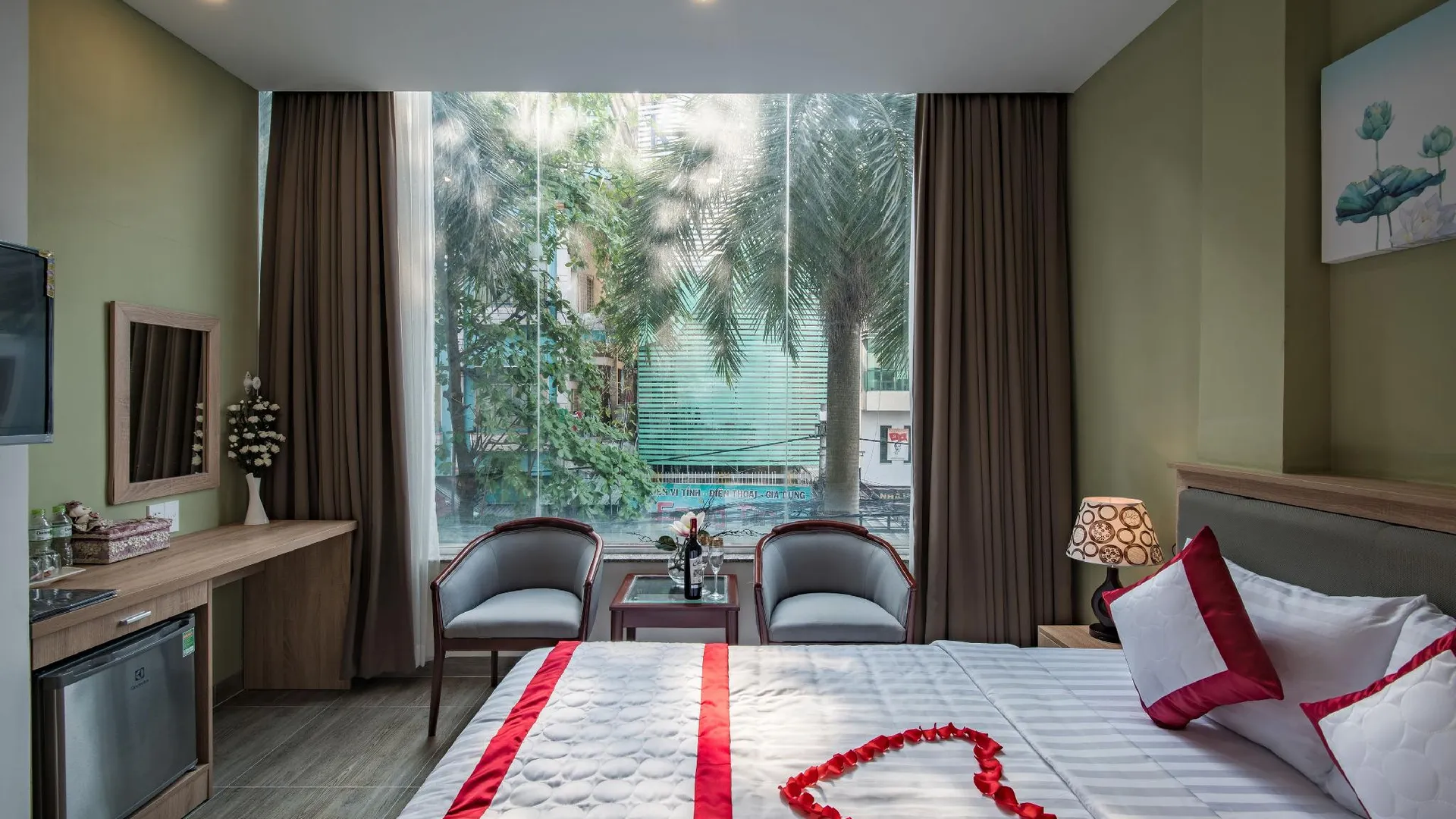 호치민 후에 마이 호텔 사이공 2성급 호텔 스위트룸