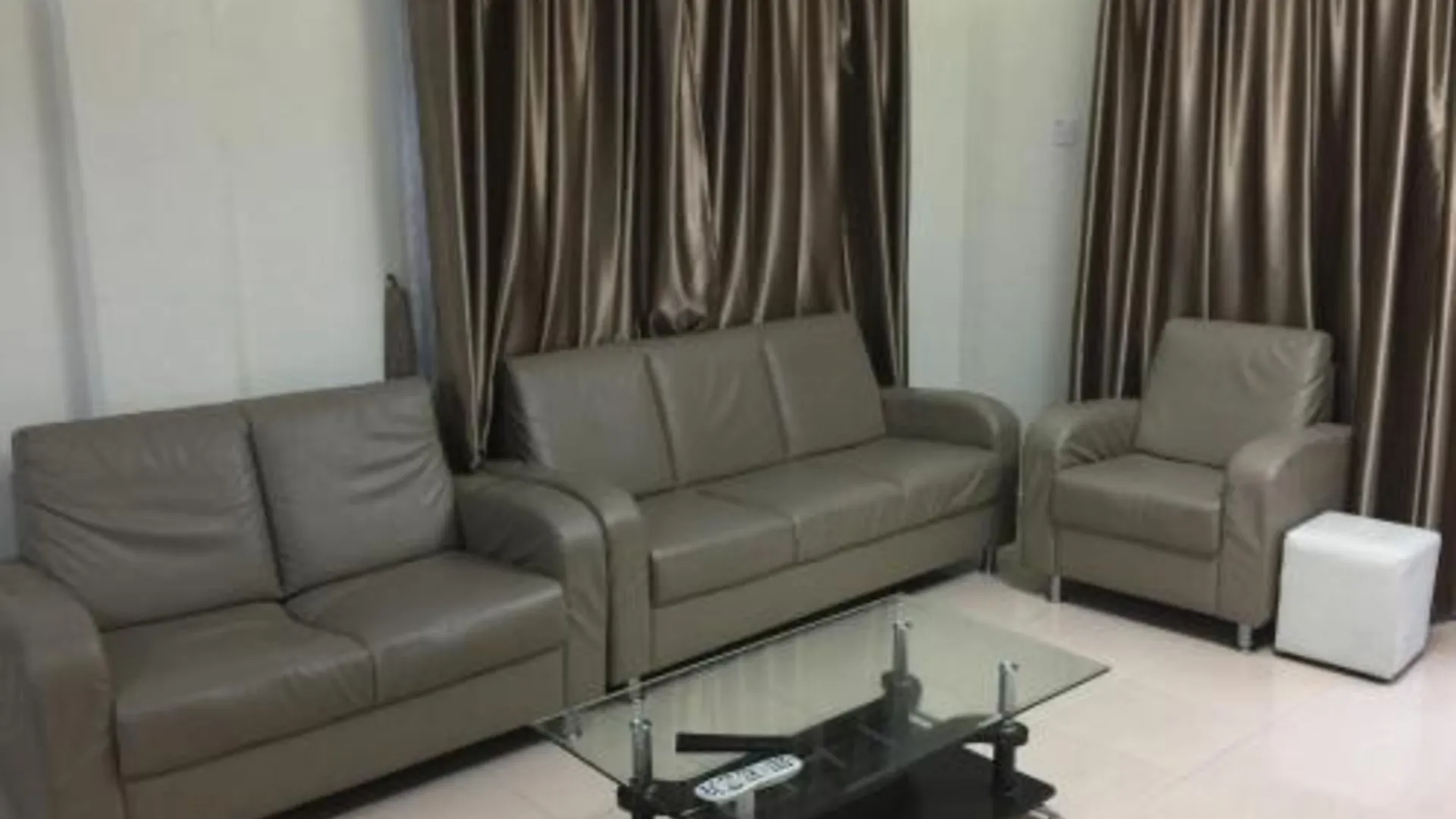 카메론 하일랜즈 카메론 슈퍼세이브 아파트먼트 앳 크라운 임페리얼 코트 3성급 게스트하우스 객실