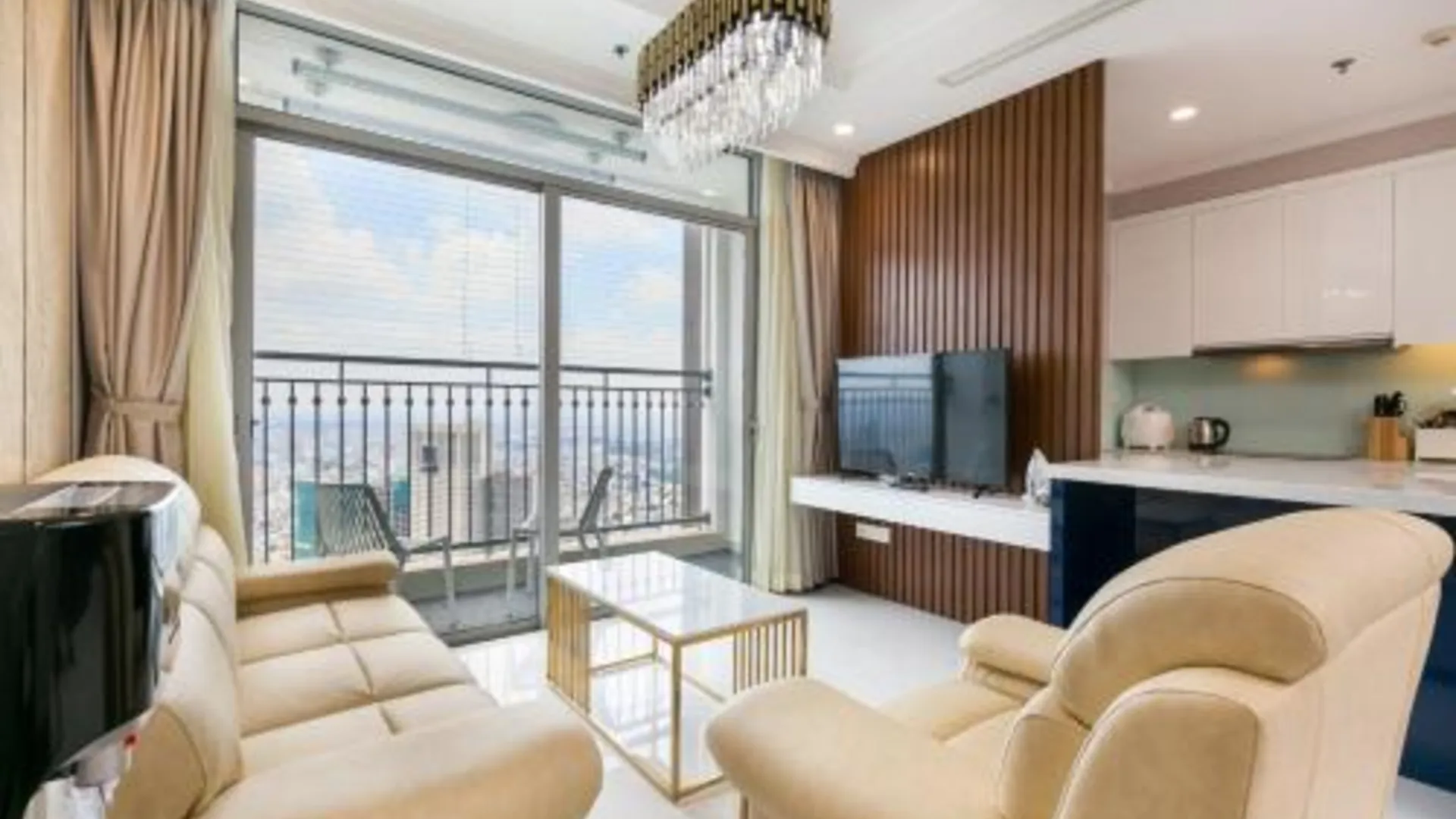 호치민 빈홈즈 랜드마크 81 아파트먼트 - 크리스틴스 홈 3성급 호텔 스위트룸