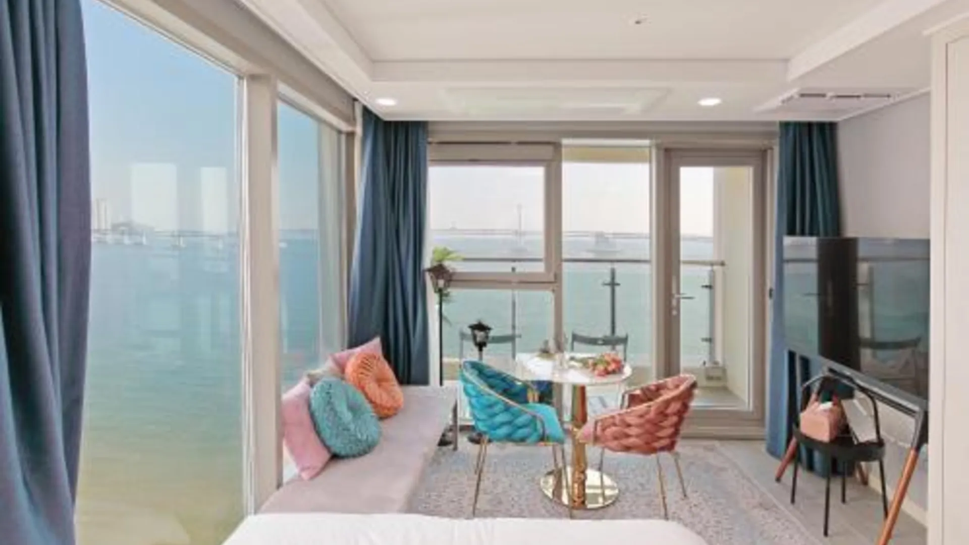 부산 엘모멘토 광안 레지던스 3성급 호텔 스위트룸