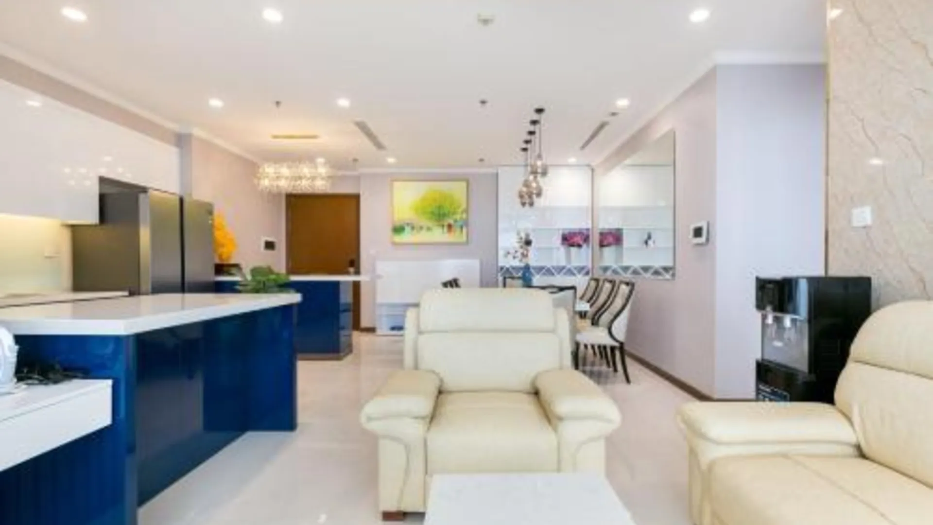 호치민 빈홈즈 랜드마크 81 아파트먼트 - 크리스틴스 홈 3성급 호텔 수영장