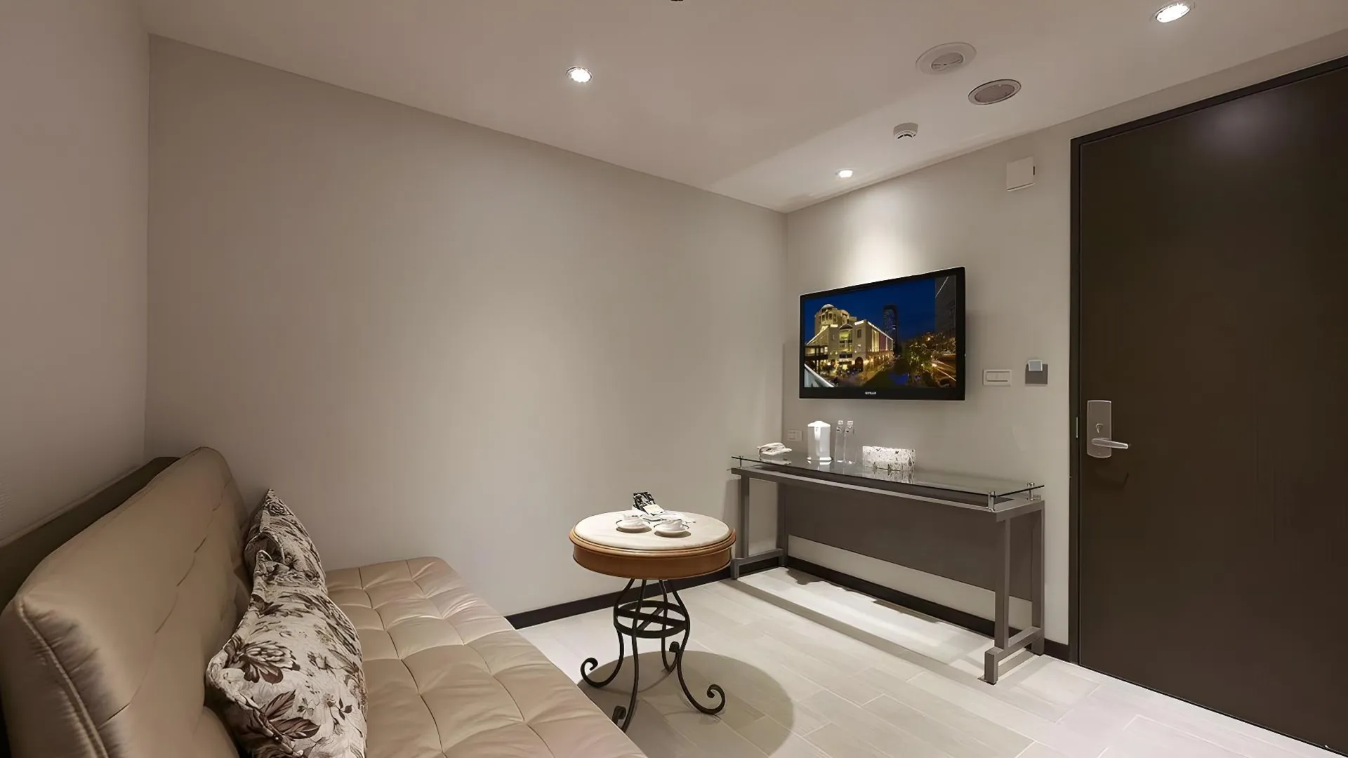 타이베이 패밀리 하우스 2성급 호텔 수영장