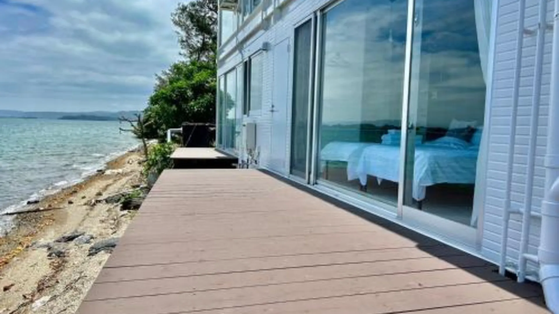 오키나와 본섬 Nel Beach 3성급 호텔 외관