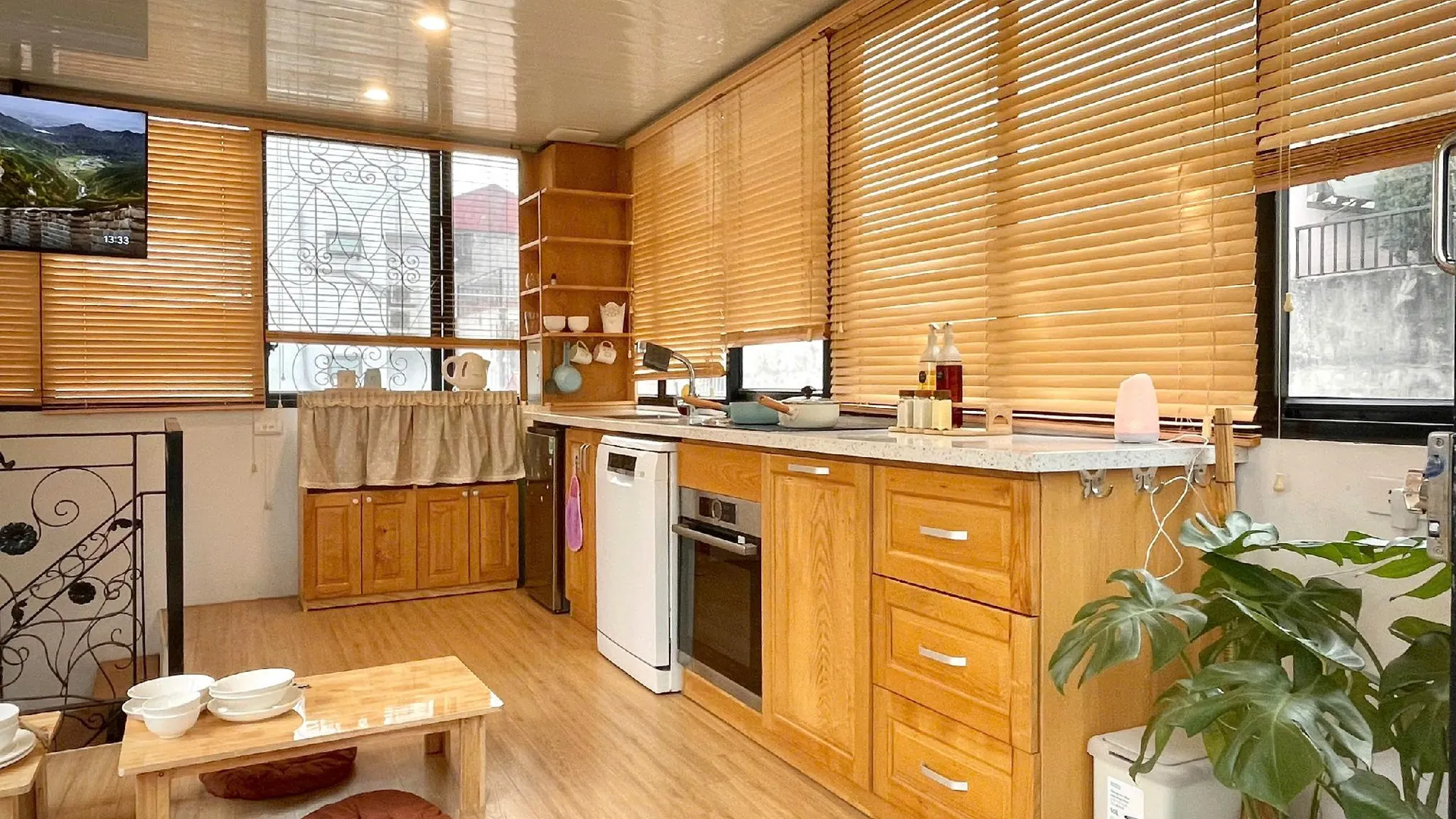 하노이 딩둥 홈즈 3성급 게스트하우스 스위트룸