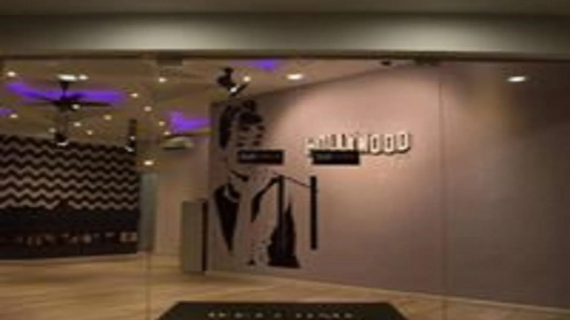 이포 할리우드 호텔 이포 2성급 호텔 수영장