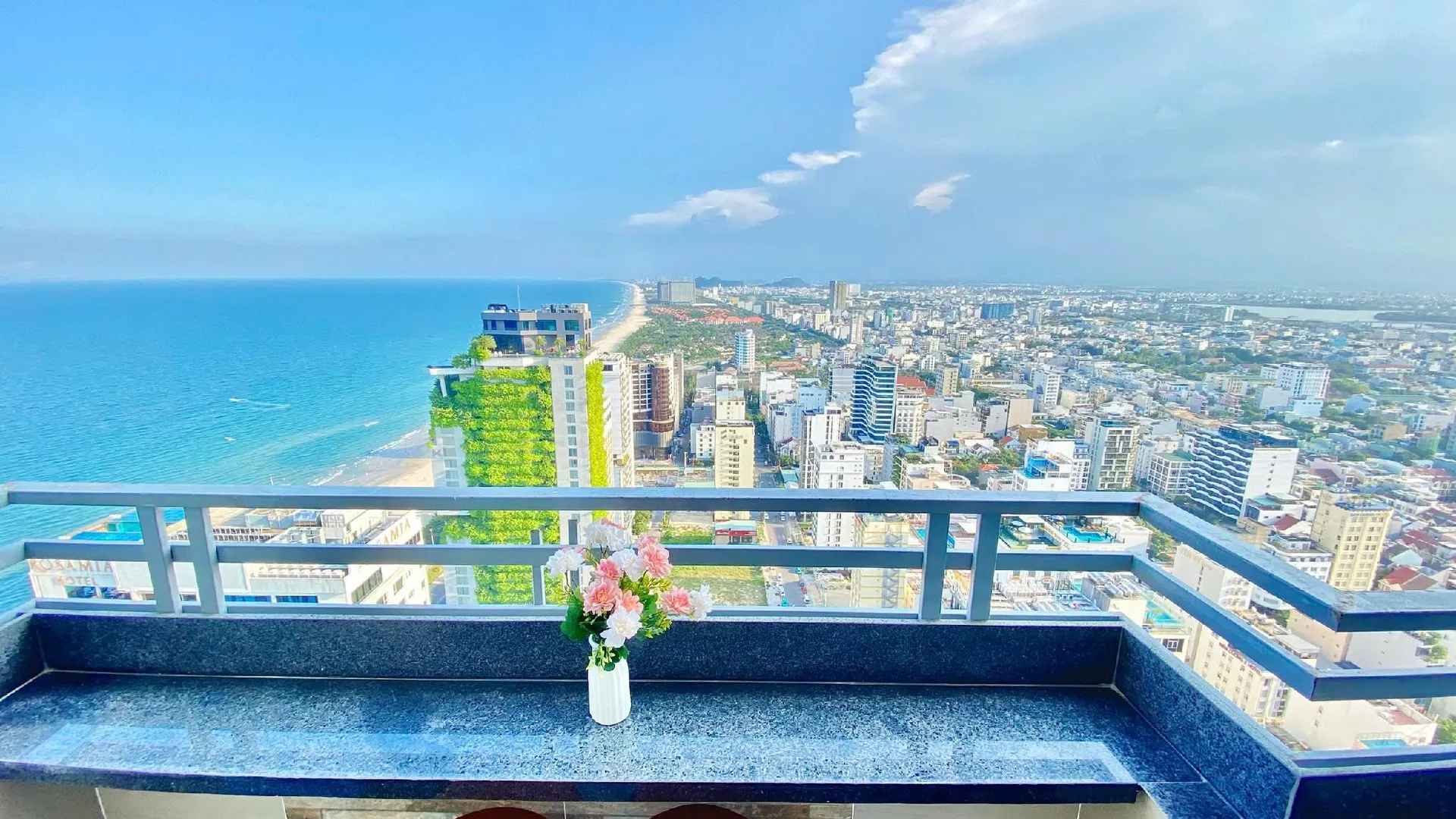 다낭 푸옥미의 아파트먼트 (70m², 침실 2개, 프라이빗 욕실 2개) 5성급 싱글룸 로비