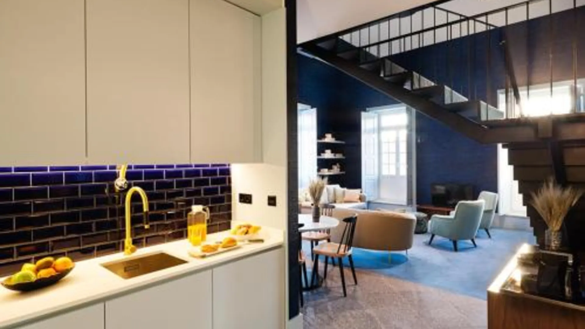 포르투 아파르타멘토스 더 아크 캐리스 4성급 게스트하우스 로비