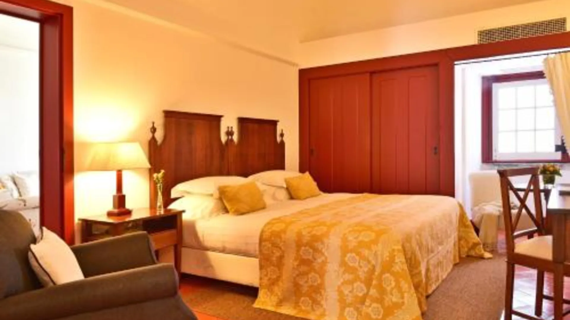 베야 포우사다 컨벤토 데 베자 - 히스토릭 호텔 4성급 호텔 스위트룸