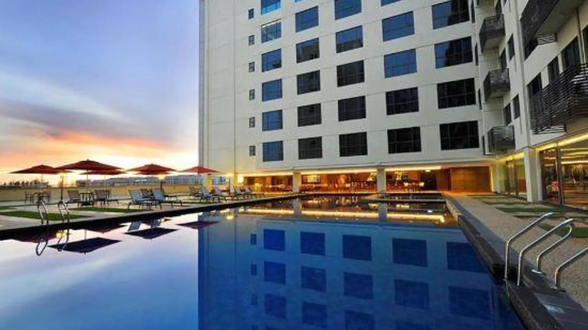 코타키나발루 Royal Crown Scsp 783 KK CBD near Imago 3성급 호텔 로비