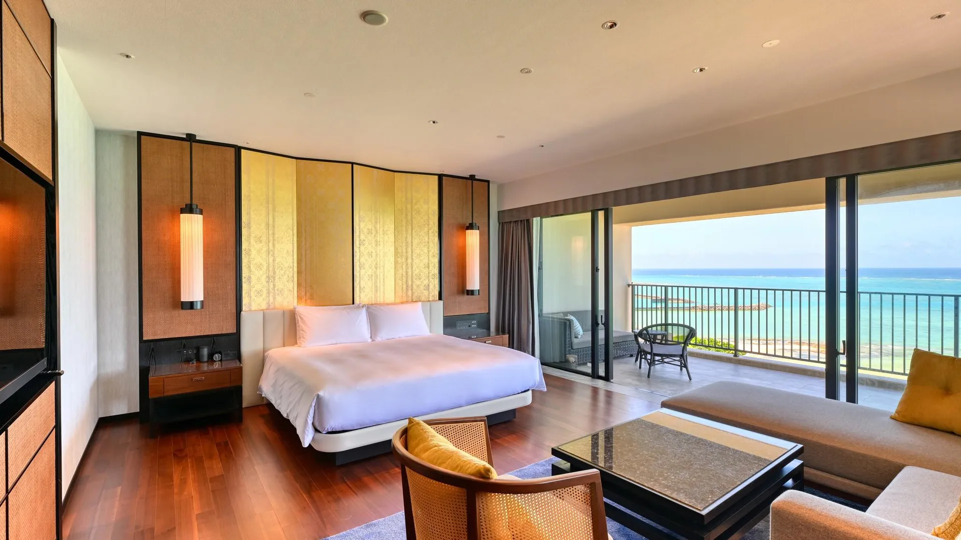 오키나와 본섬 류큐 호텔 앤 리조트 나시로 비치 5성급 호텔 스위트룸
