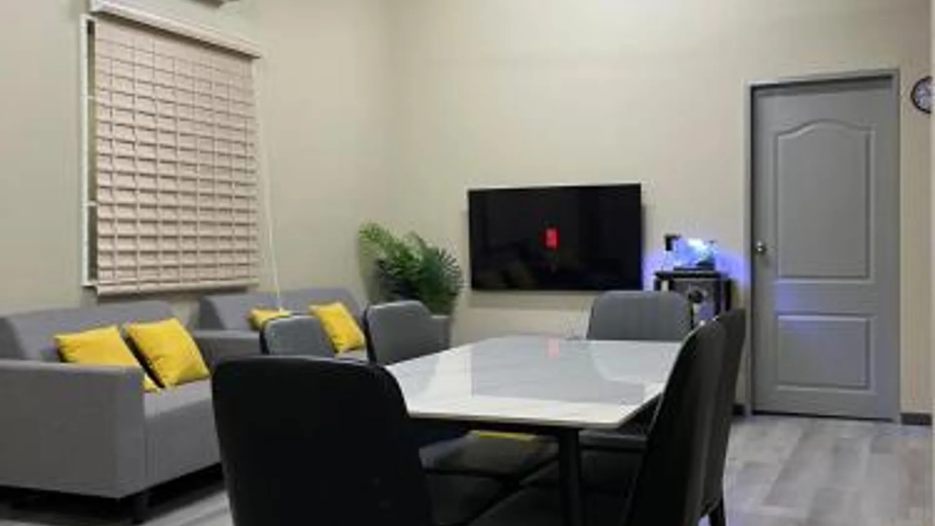 코타키나발루 세팡가르의 프라이빗 하우스 (m², 침실 3개, 프라이빗 욕실 4개) 4성급 싱글룸 객실