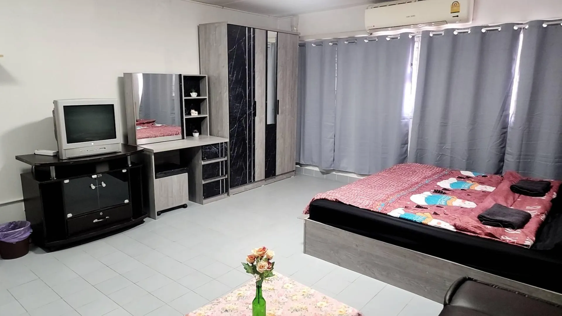 방콕 파크리드의 프라이빗 하우스 (m², 침실 1개, 프라이빗 욕실 1개) 2성급 싱글룸 수영장