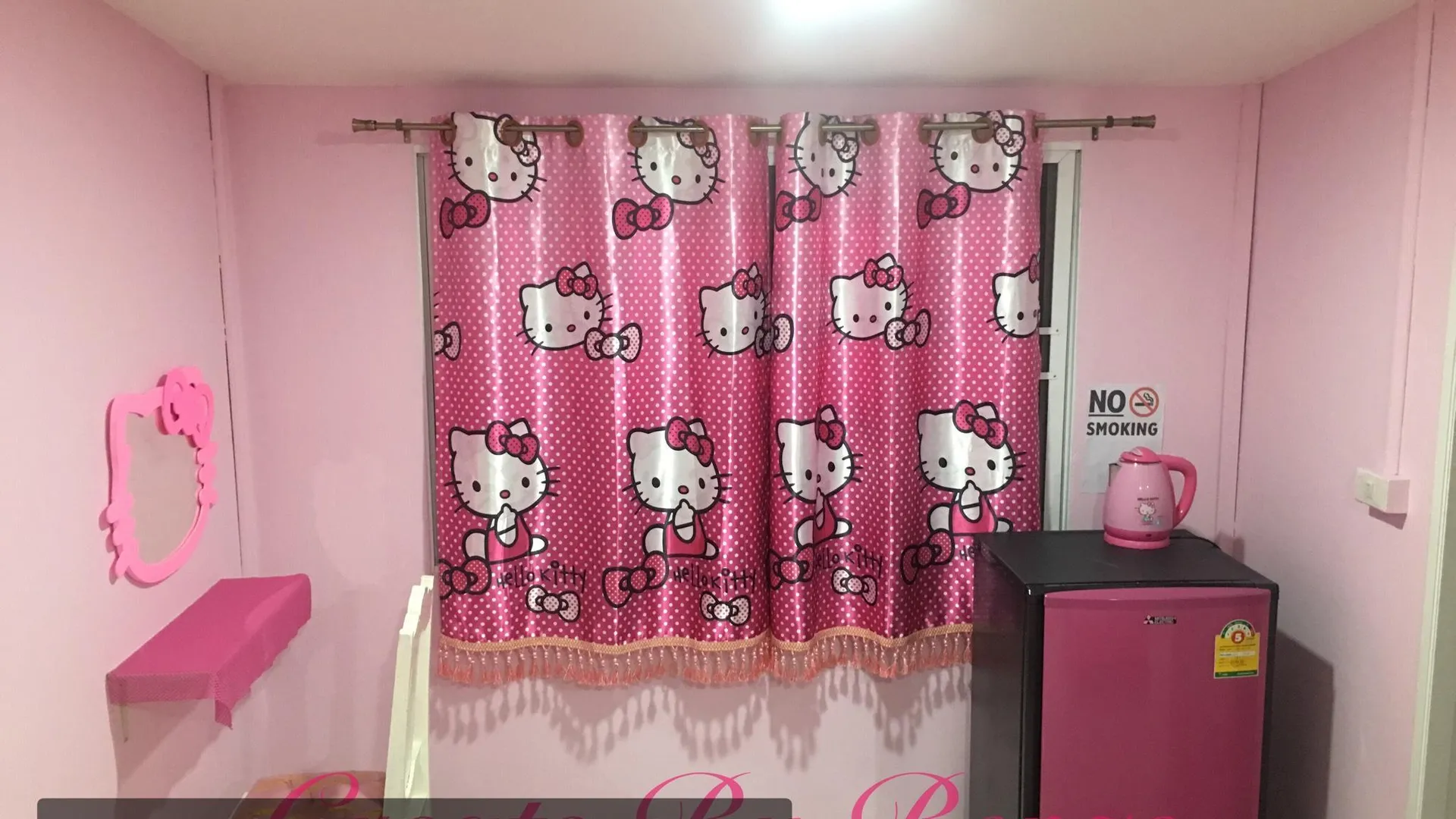 방콕 라차다피섹의 프라이빗 하우스 (30m², 침실 1개, 프라이빗 욕실 1개) 2성급 싱글룸 레스토랑