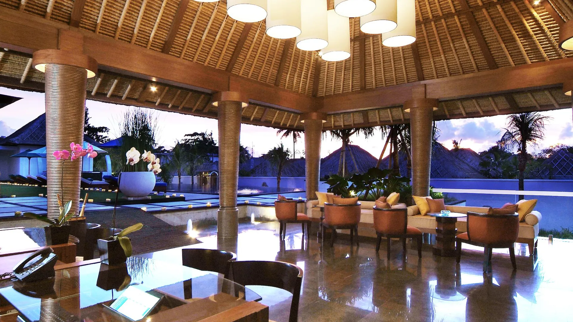 발리 안노라 빌라 사누르 4성급 호텔 외관