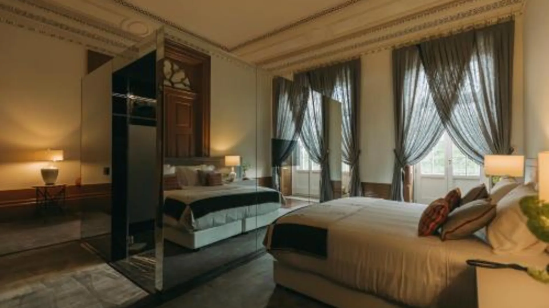 포르투 토렐 팰리스 포르투 5성급 호텔 스위트룸