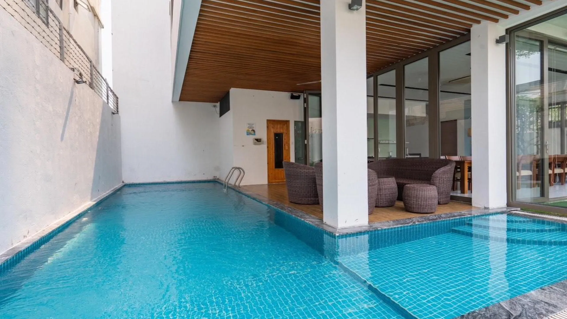 다낭 푸옥미의 빌라 (270m², 침실 6개, 프라이빗 욕실 8개) 5성급 싱글룸 외관