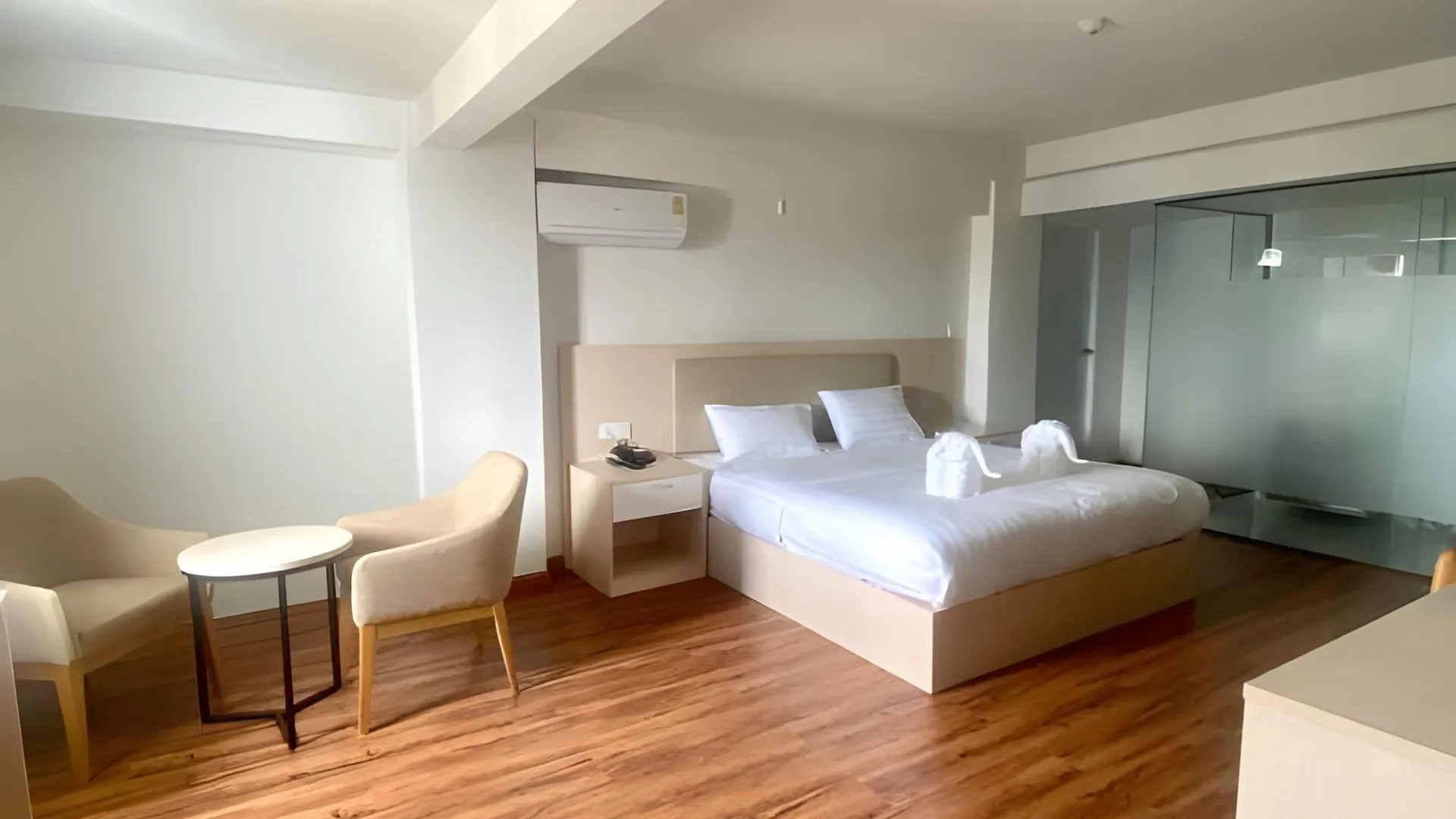 방콕 럭키 엘리펀트 호텔 4성급 호텔 스위트룸