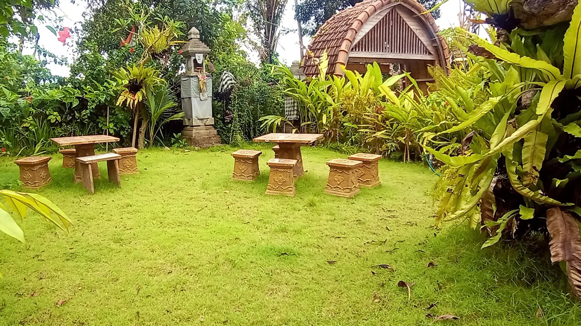 발리 케라마스의 아파트먼트 (1300m², 침실 4개, 프라이빗 욕실 4개) 4성급 싱글룸 전망