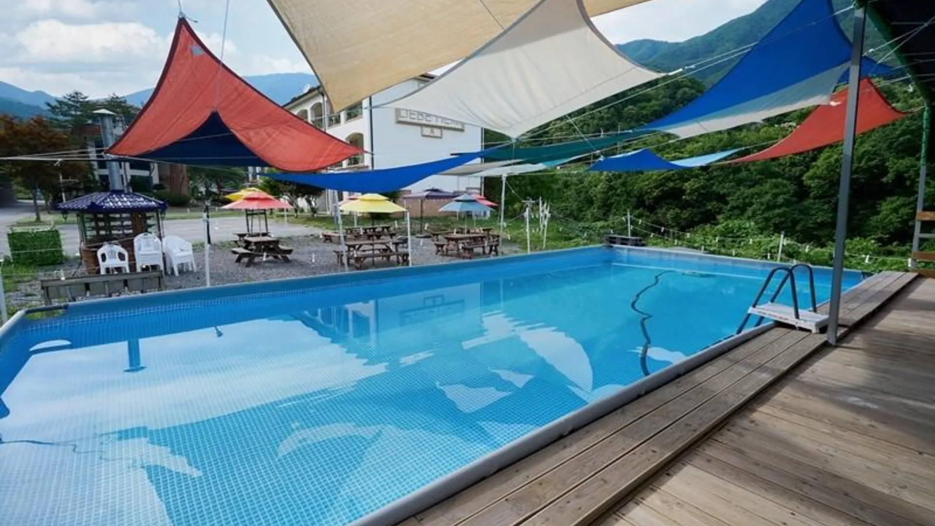 가평 가평 뭉클하우스 애견동반 펜션 3성급 게스트하우스 수영장