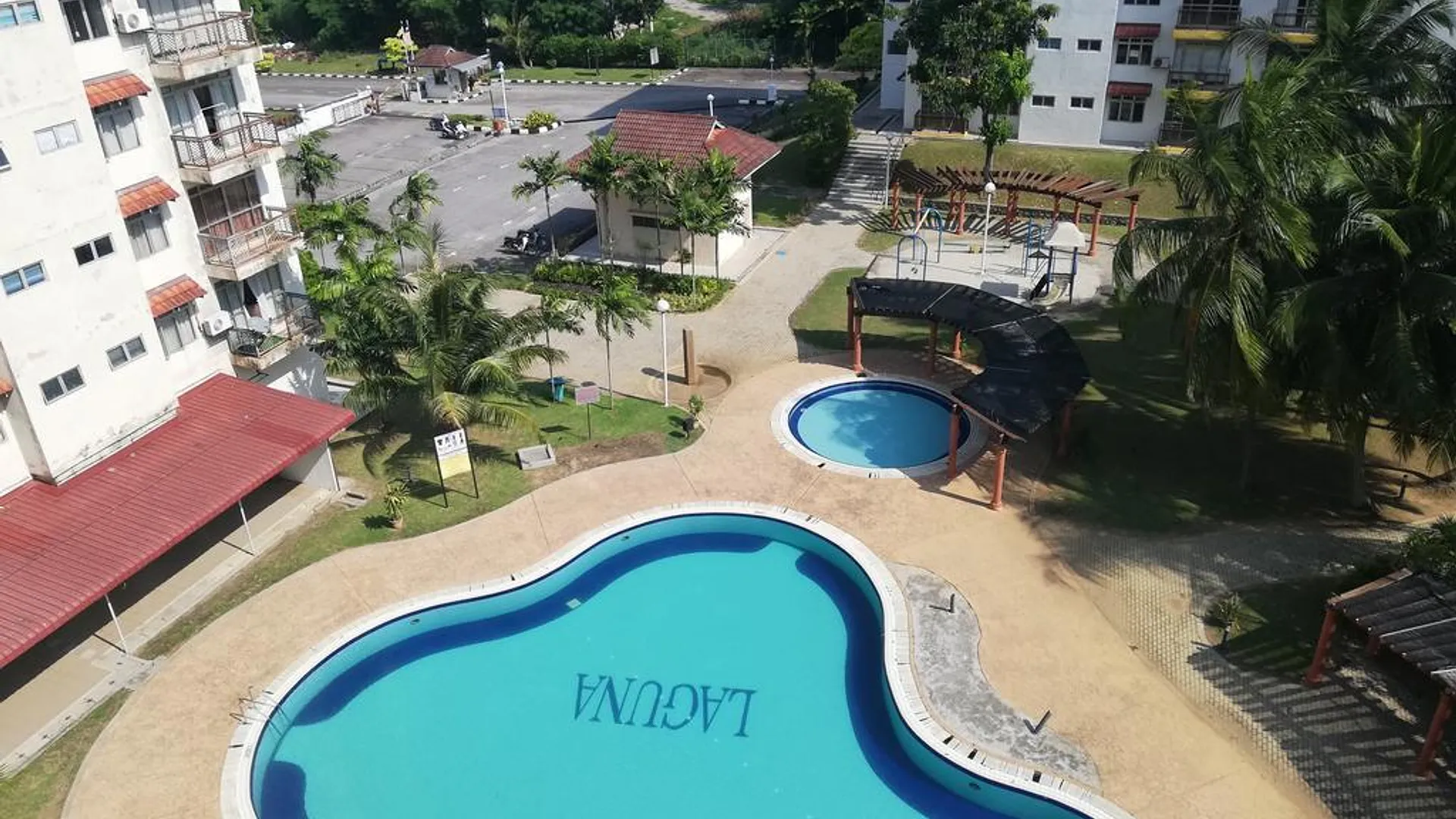 포트 딕슨 시 루사의 아파트먼트 (100m², 침실 3개, 프라이빗 욕실 2개) 3성급 싱글룸 외관