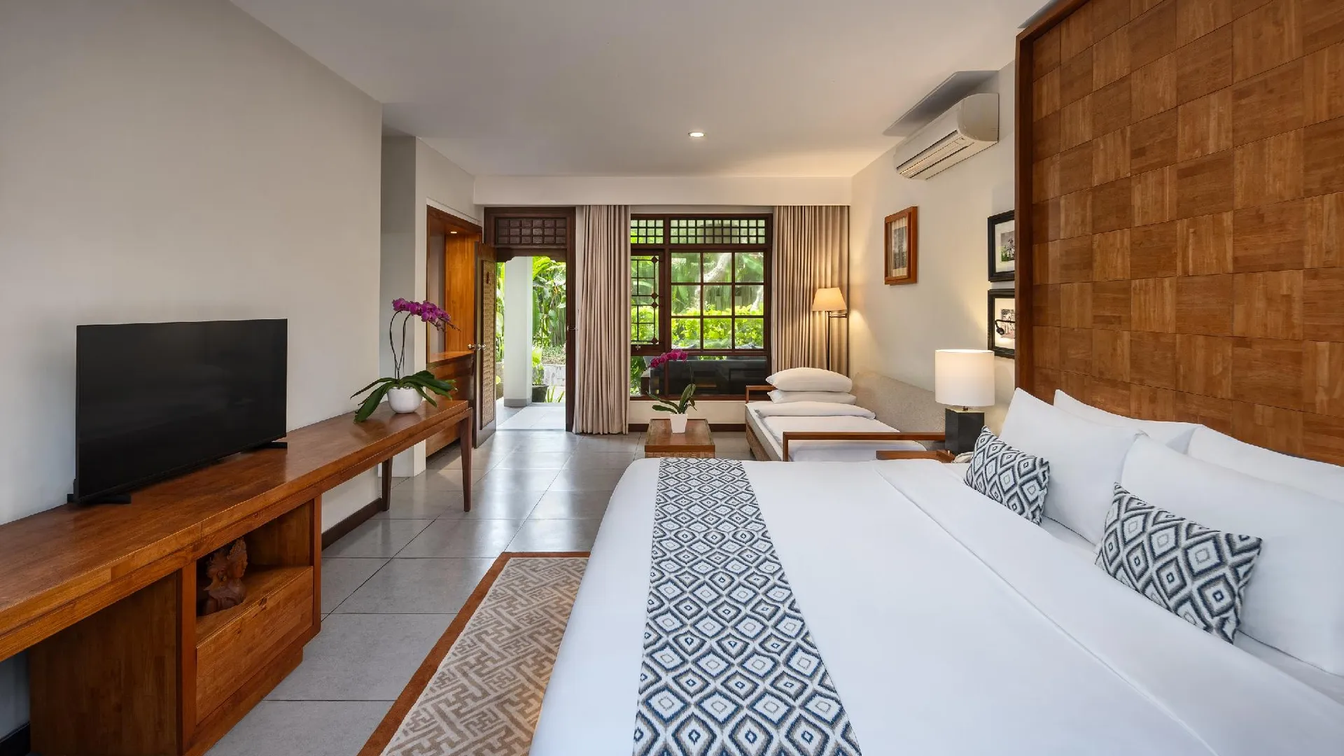 발리 라마야나 칸디다사 비치 리조트 4성급 호텔 전망