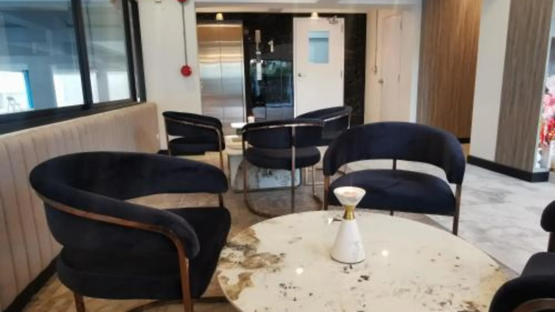 방콕 ABC@48 호텔 앤 서비스 아파트먼트 4성급 호텔 로비