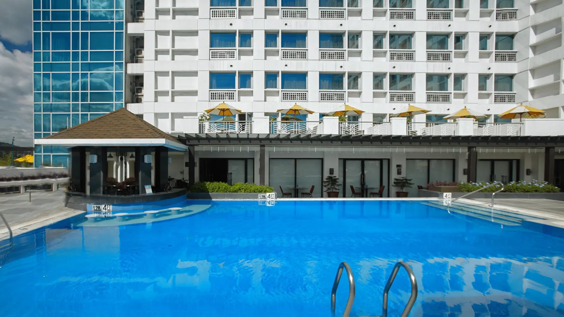 세부 퀘스트 호텔 앤 컨퍼런스 센터 세부 3성급 호텔 객실