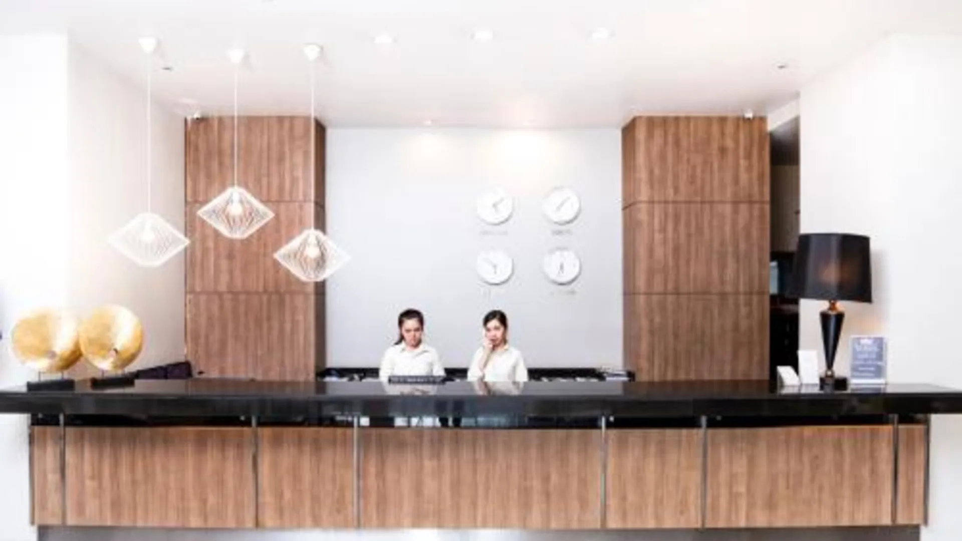 방콕 신시리 리조트 3성급 호텔 스위트룸