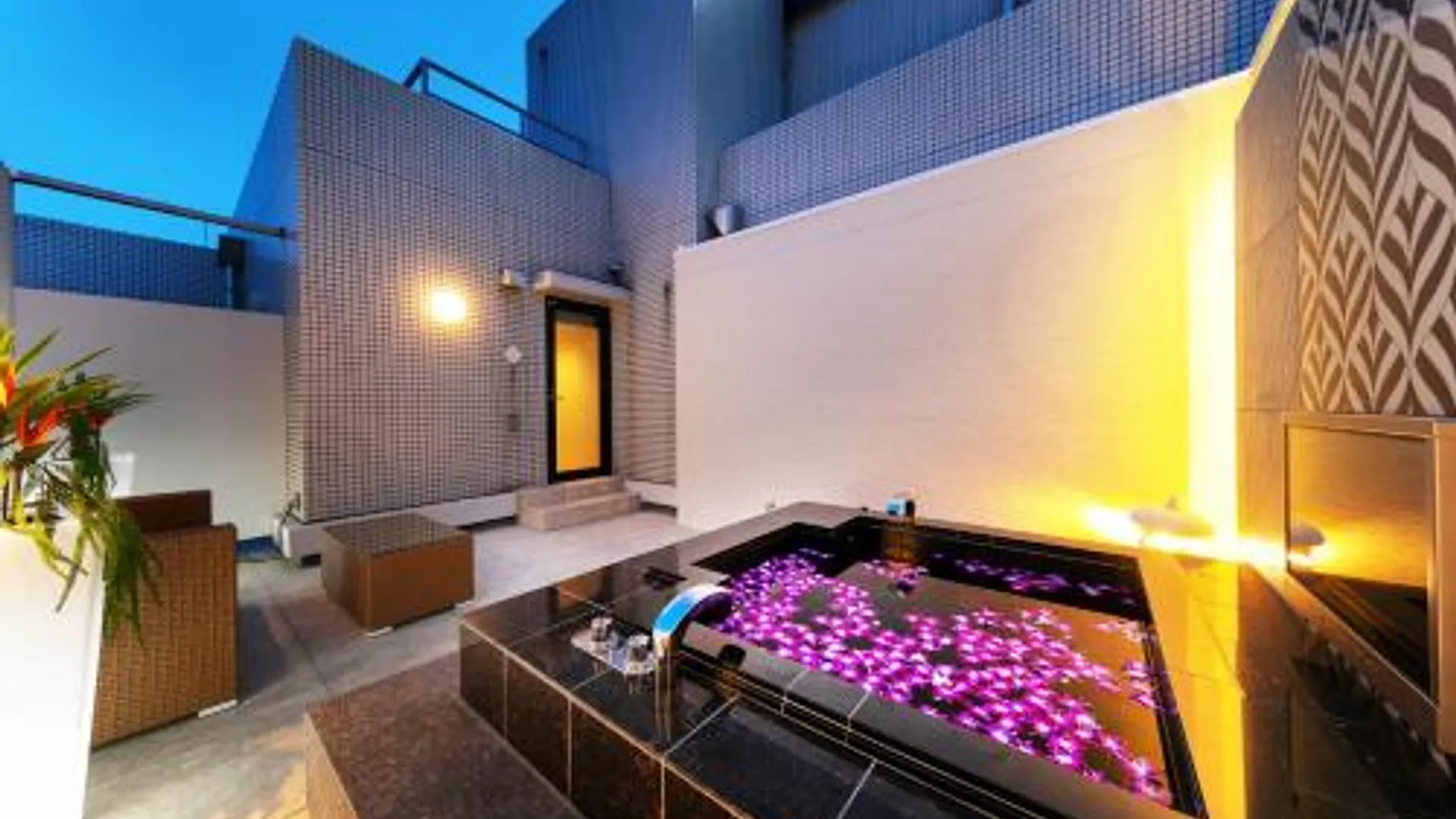 고베 호텔 엘디아 럭셔리 고베 - 성인 전용 2성급 호텔 레스토랑