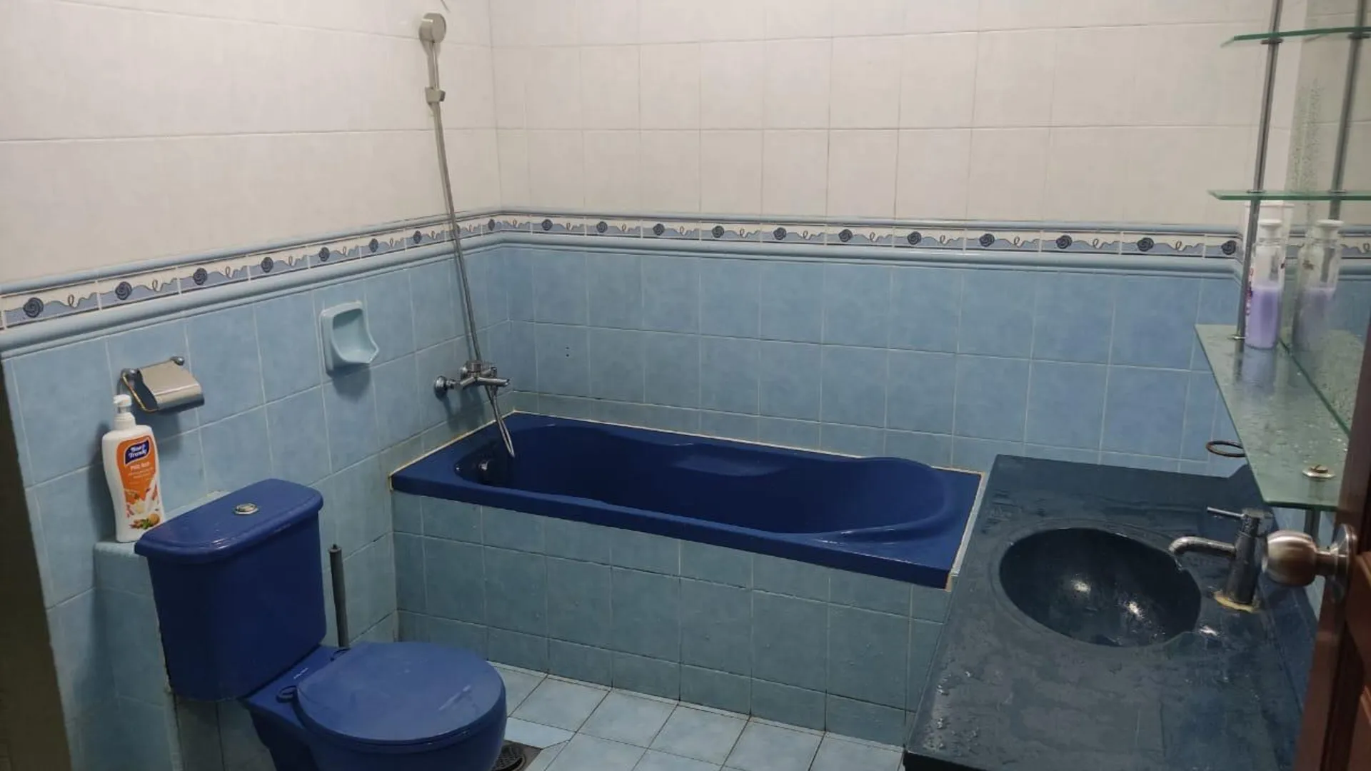 쿠안탄 반다르 인데라 마코타의 빌라 (4000m², 침실 5개, 프라이빗 욕실 4개) 4성급 싱글룸 스위트룸