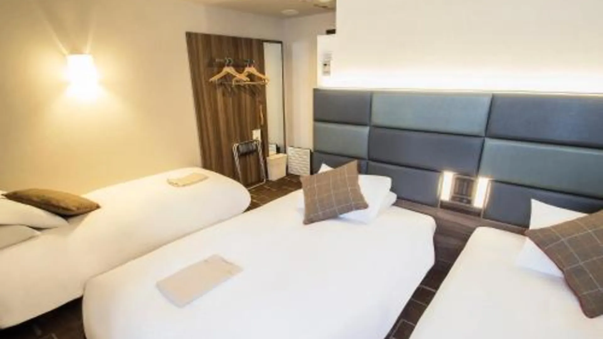 오사카 하톤 호텔 신사이바시 3성급 호텔 스위트룸