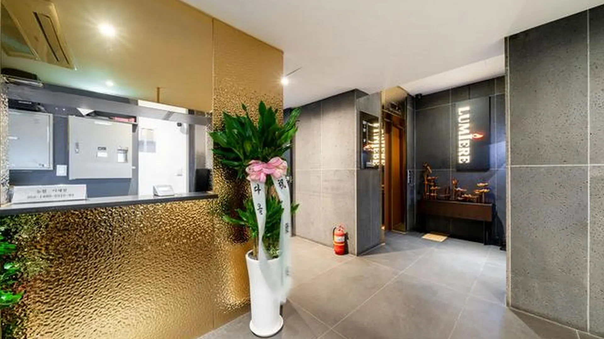 서울 역삼 루미에르 호텔 로비