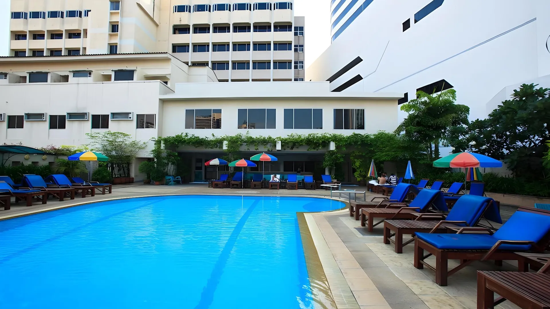 방콕 로즈 나나 호텔 2성급 호텔 수영장