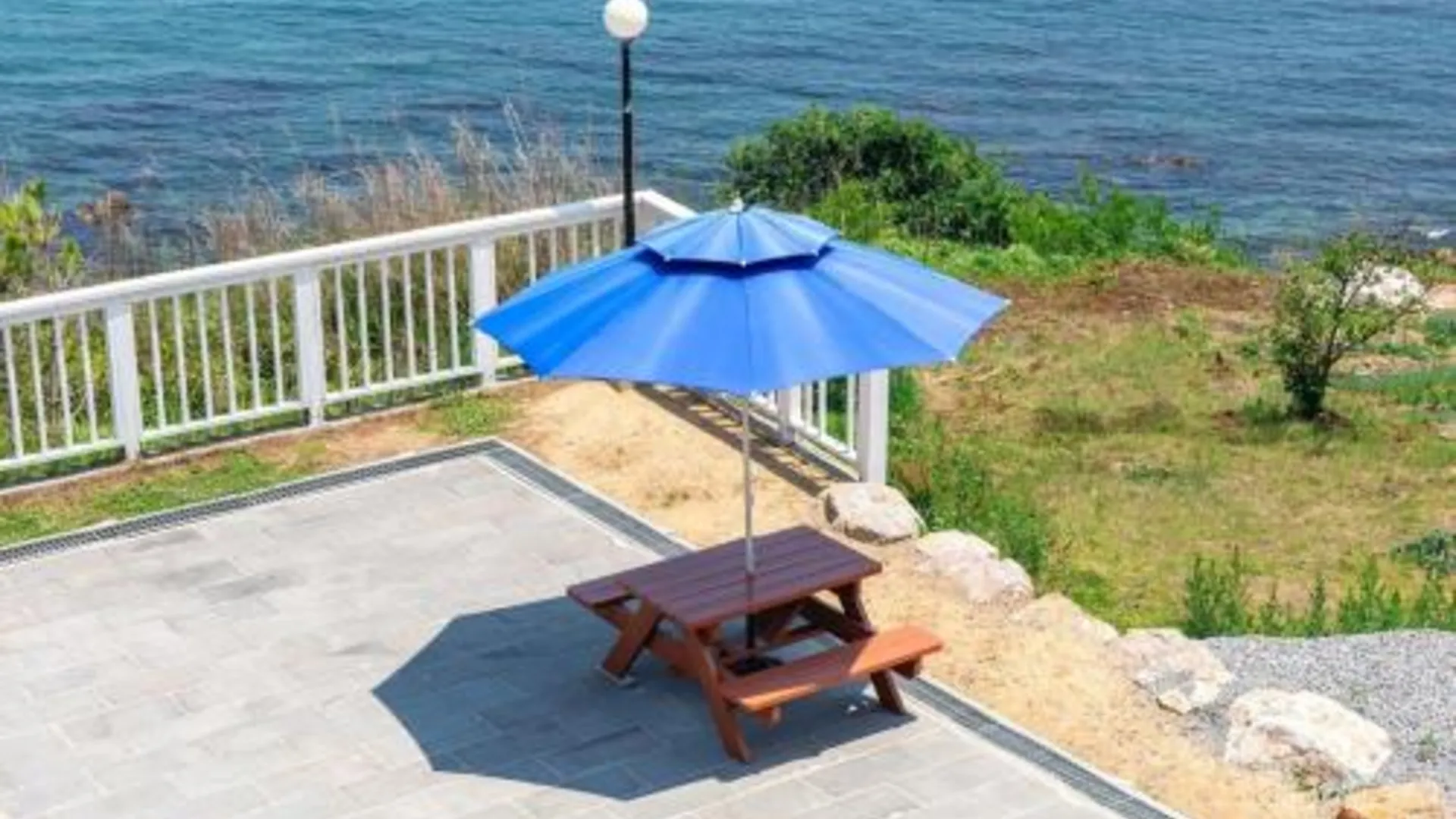 동해 힐하우스 펜션 3성급 게스트하우스 수영장