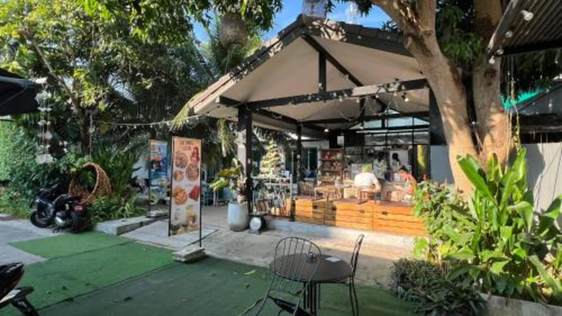 푸켓 더 스너그 에어포트텔 3성급 호텔 수영장