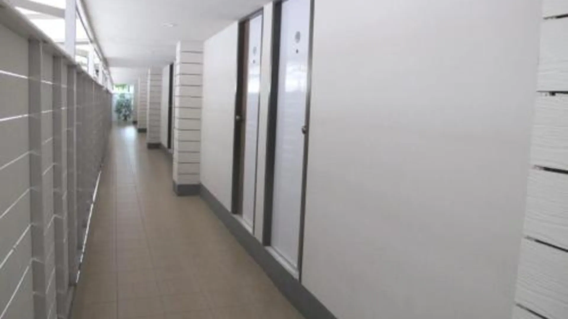 방콕 풀스톱 풀빌라 돈므앙 4성급 호텔 레스토랑