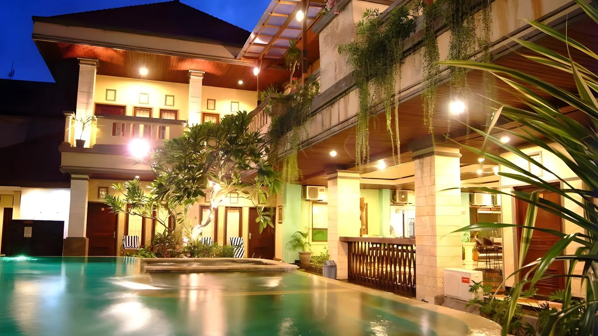 발리 슈퍼 OYO 타운하우스 오크 맥시 호텔 레기안 2성급 호텔 스위트룸