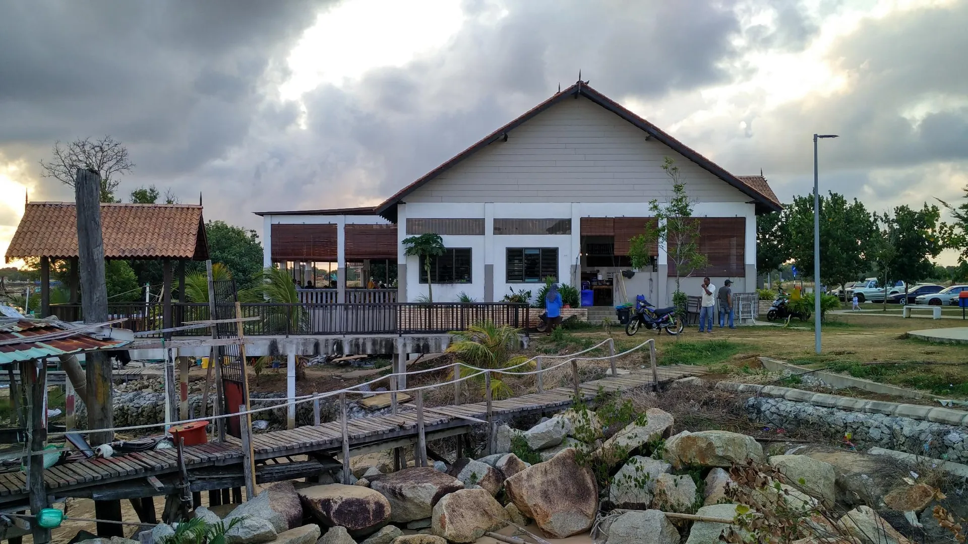 페칸 페칸 시티의 프라이빗 하우스 (100m², 침실 3개, 프라이빗 욕실 2개) 2성급 싱글룸 외관