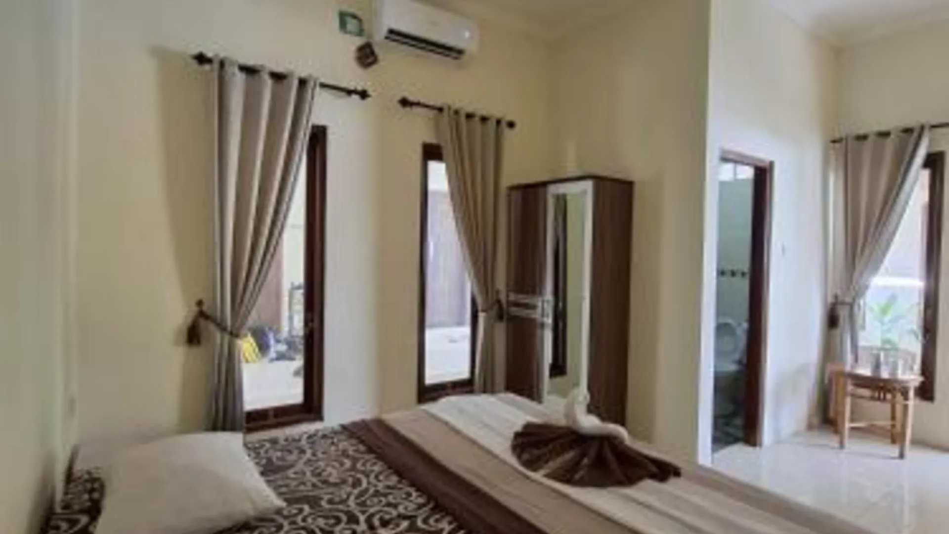 발리 SunWuKong Guest House 5성급 게스트하우스 객실